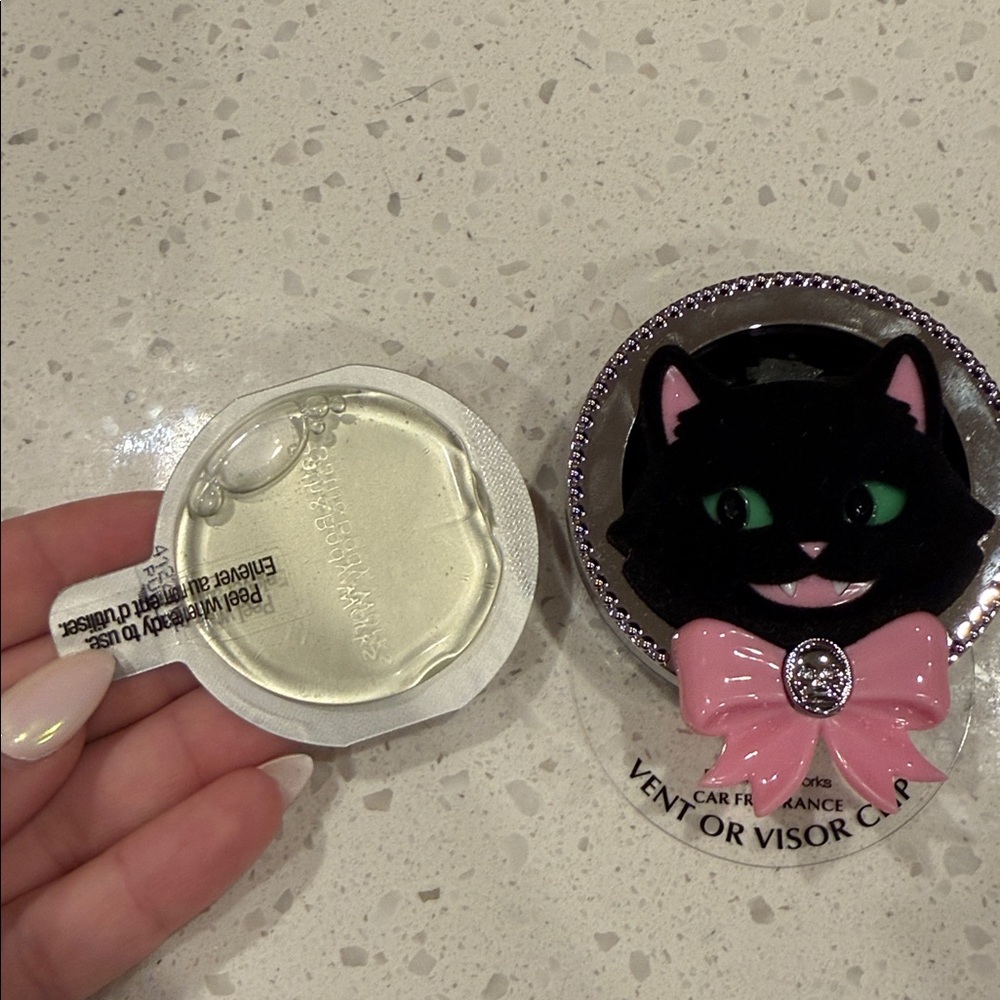 Cat Vent or visor clip for car with a scent ! - Picture 3 of 3